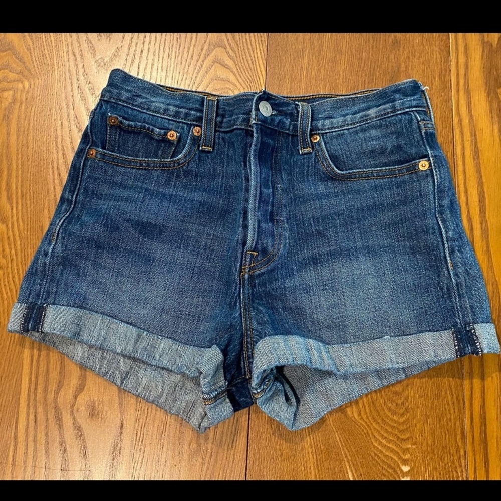 Levi’s shorts